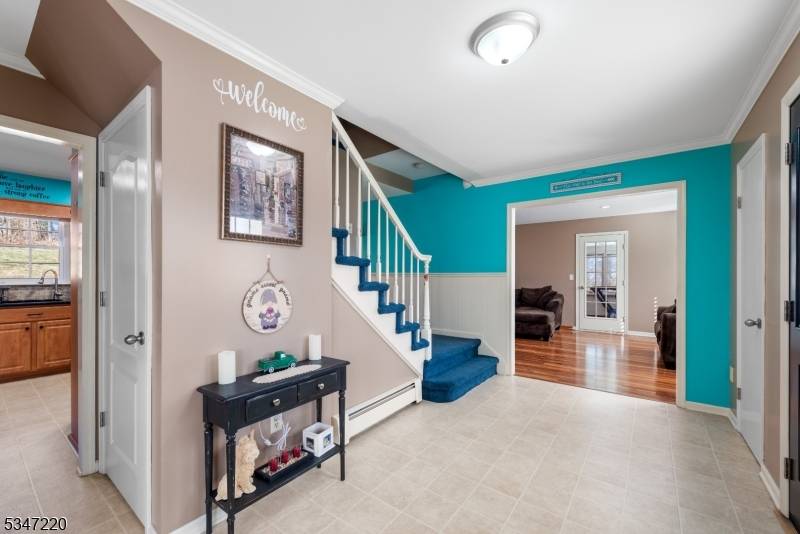 Roxbury Twp., NJ 07836,19 Timberline Dr