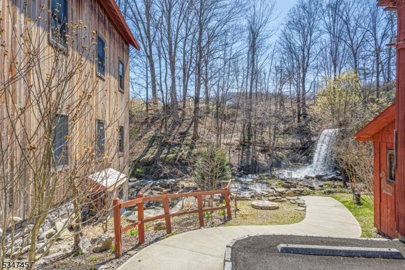 Vernon Twp., NJ 07418,1860 Rt565