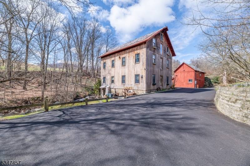 Vernon Twp., NJ 07418,1860 Rt565