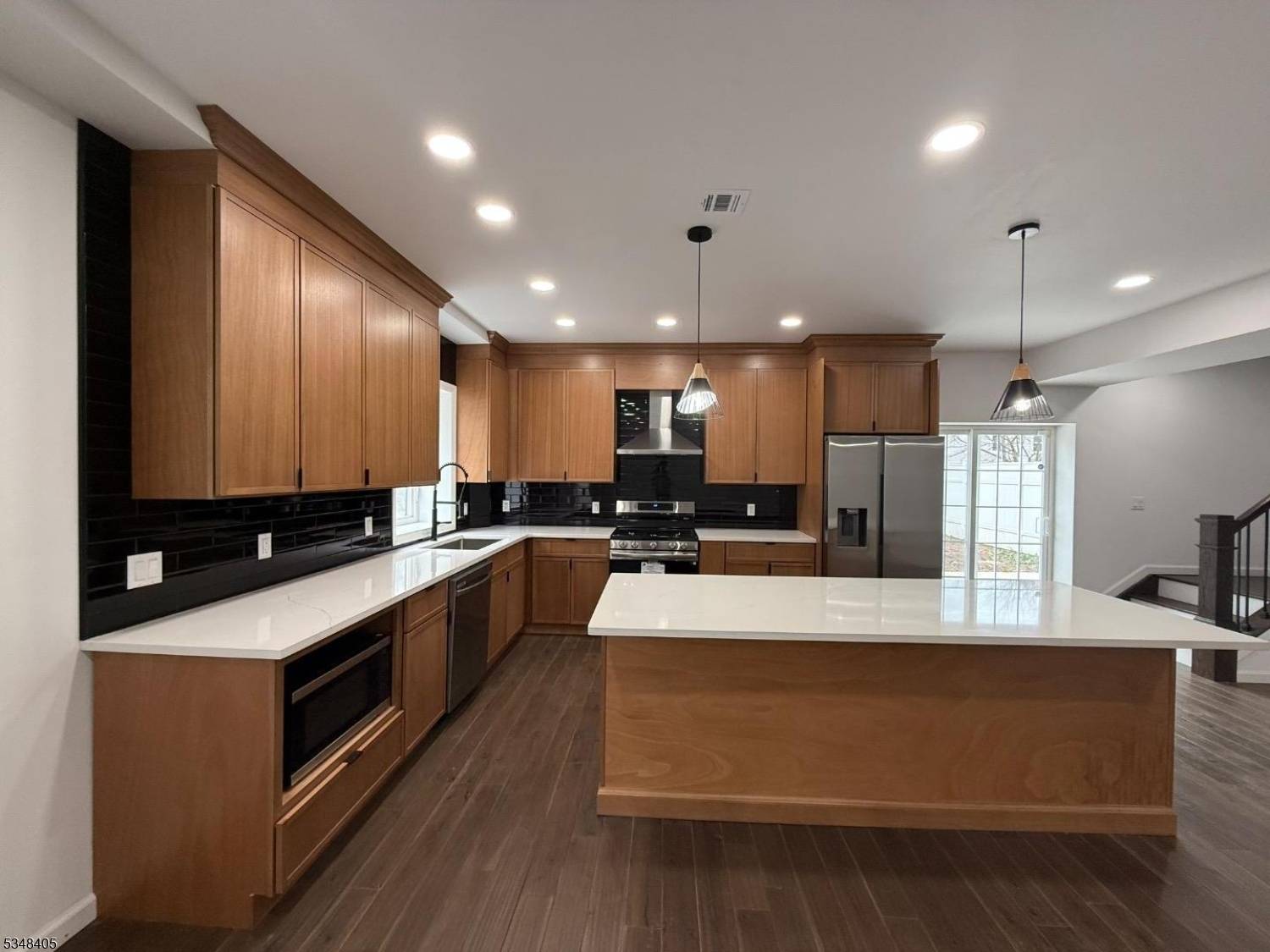 Newark City, NJ 07103,411 S 10Th St, Apt 1
