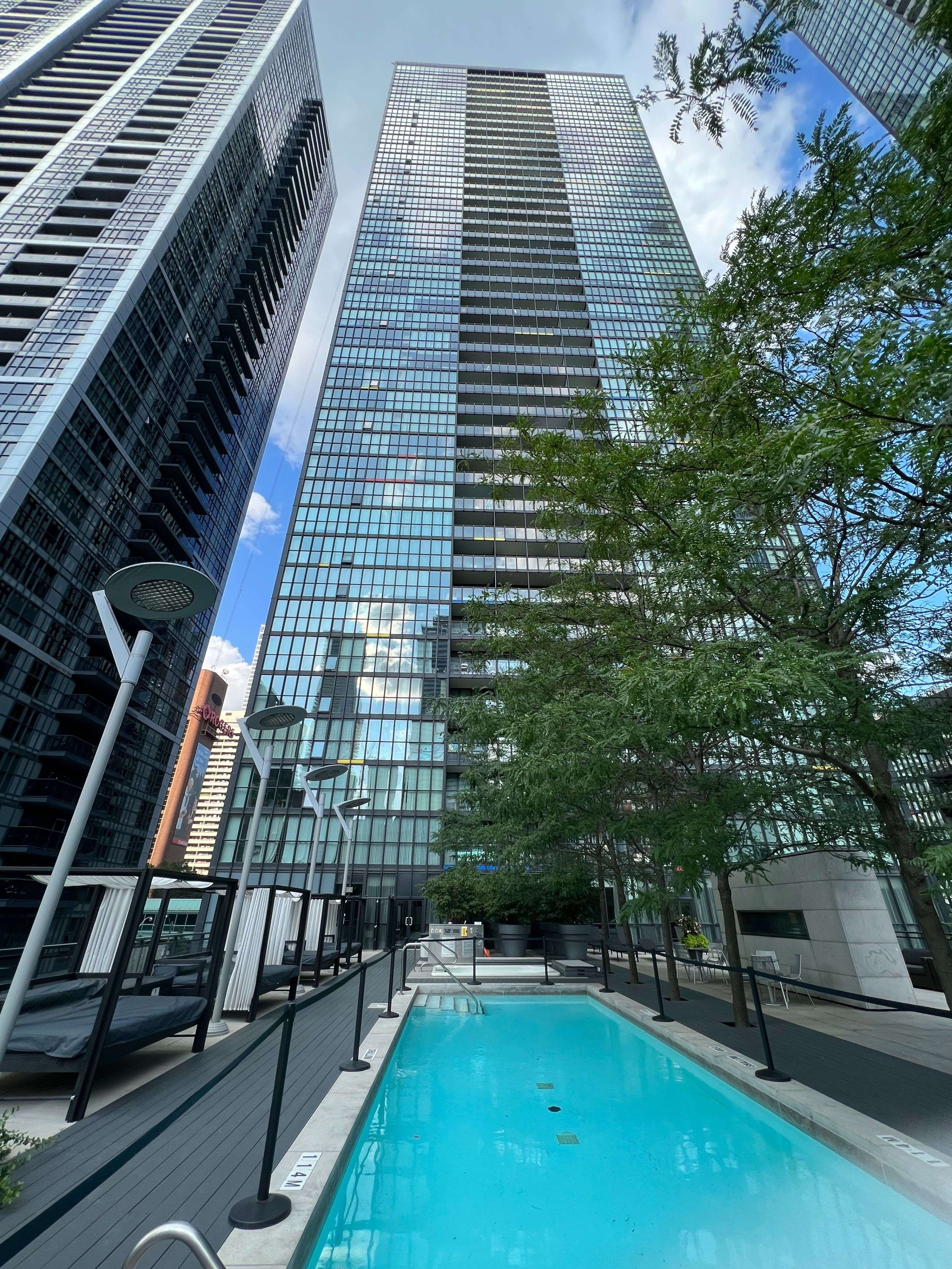 Toronto C08, ON M4Y 1T5,110 Charles ST E #2905
