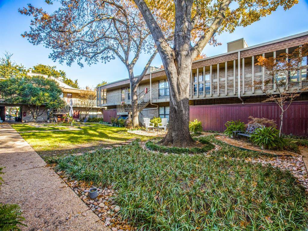 Dallas, TX 75206,5916 Birchbrook Drive #136