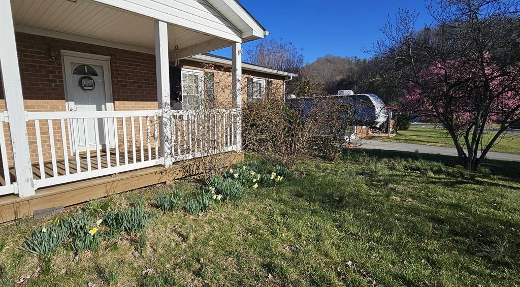 Meadowview, VA 24361-2002,20286 SHADOWOOD CIR