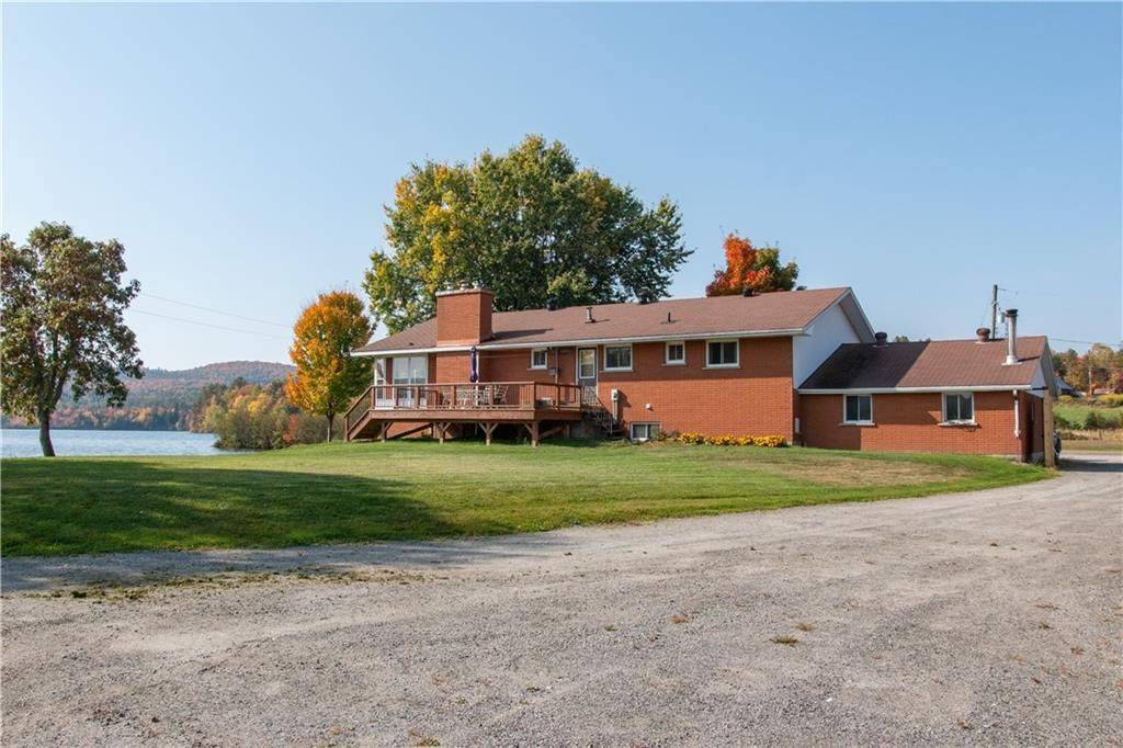 Madawaska Valley, ON K0J 1B0,59 Trader LN