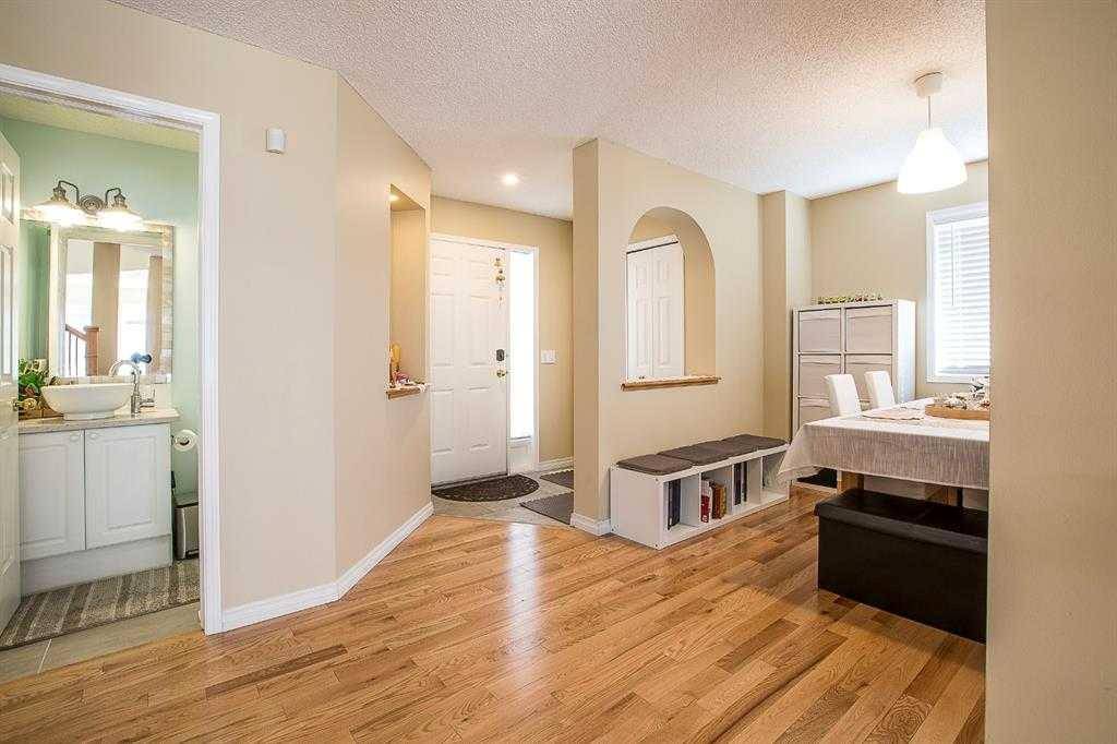 Calgary, AB T3A 5N3,10665 Hidden Valley DR NW