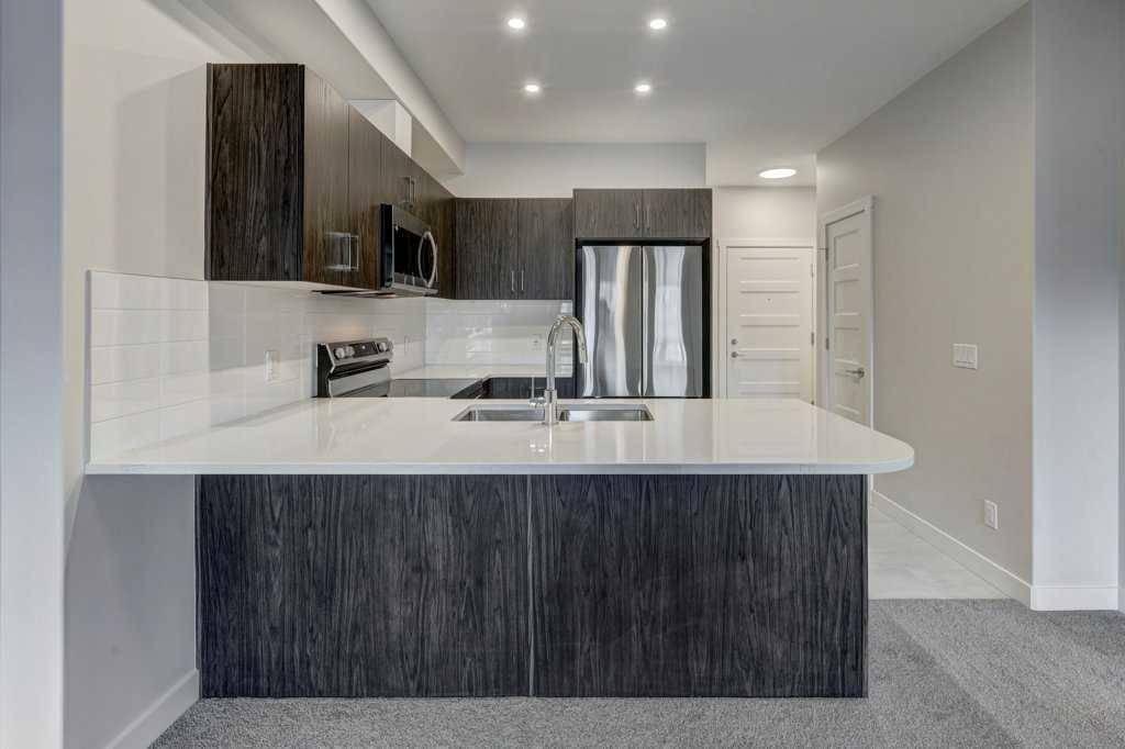 Calgary, AB T3G 5J2,81 Arbour Lake VW NW #1116