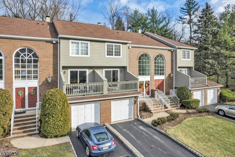 Caldwell Boro Twp., NJ 07006,14 Dorset Cir