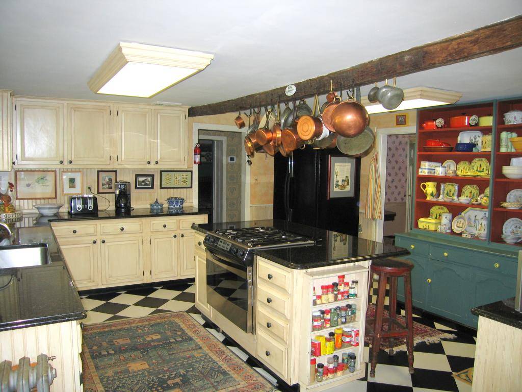 Woodbridge Twp., NJ 07095,144-B Beverly Hill Ter