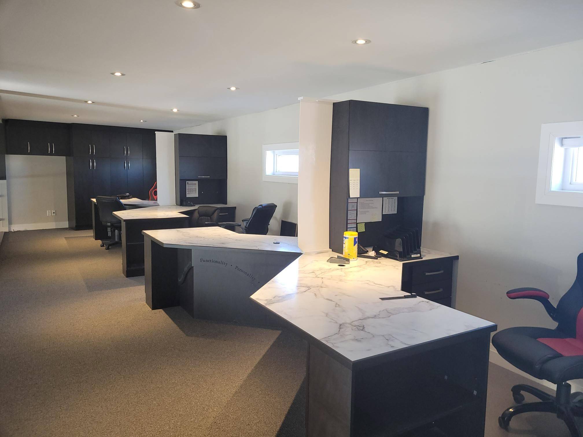 Country Place - Pineglen - Crestview And Area, ON K2G 1E5,1877 Merivale RD