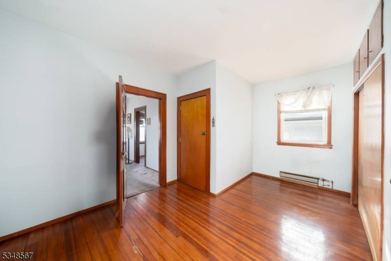 Elizabeth City, NJ 07202,812 Bayway Ave