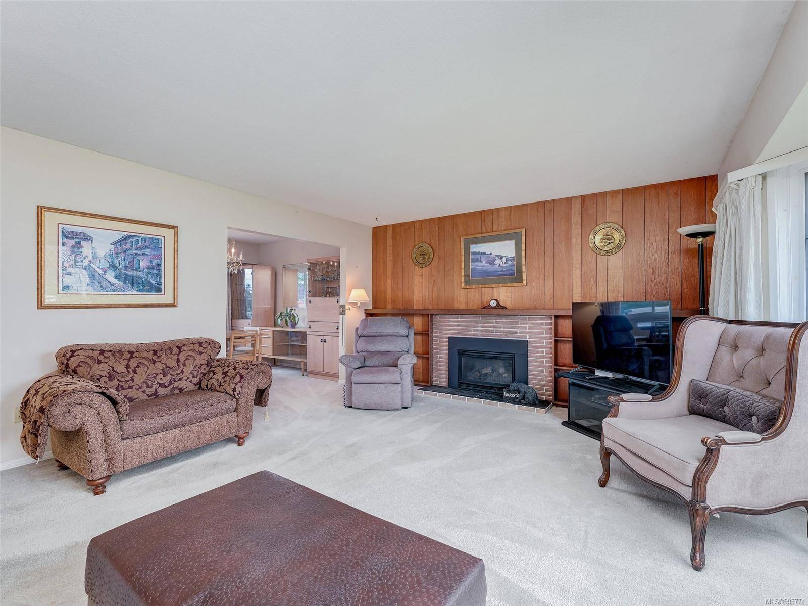 Saanich, BC V8N 2K9,4129 Longview Dr