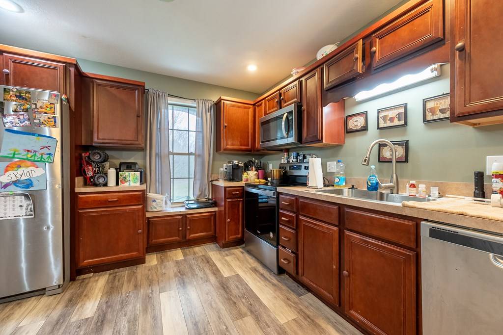Max Meadows, VA 24360,304 Pres Jackson Rd.