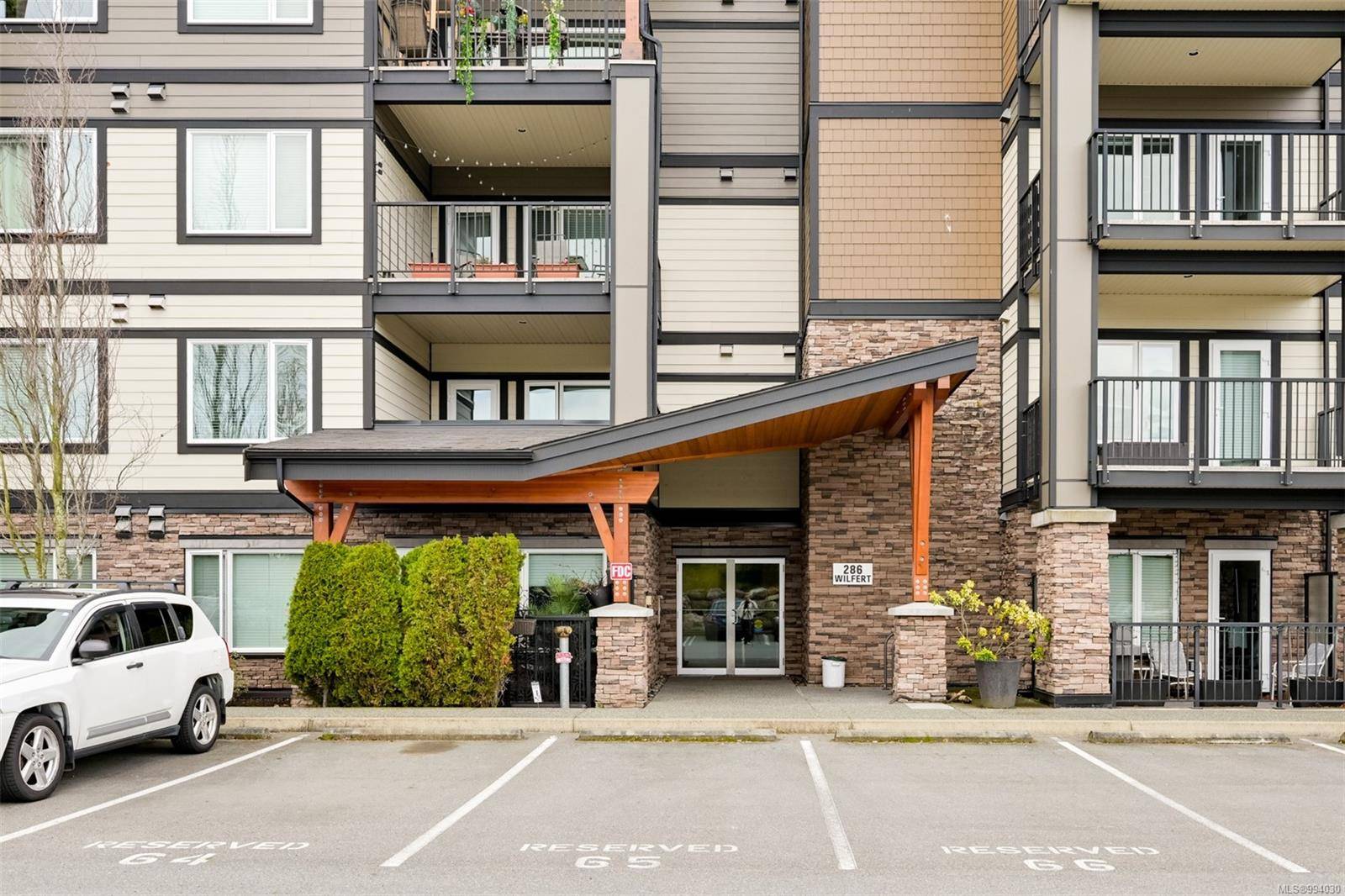 View Royal, BC V9C 0H6,286 Wilfert Rd #305