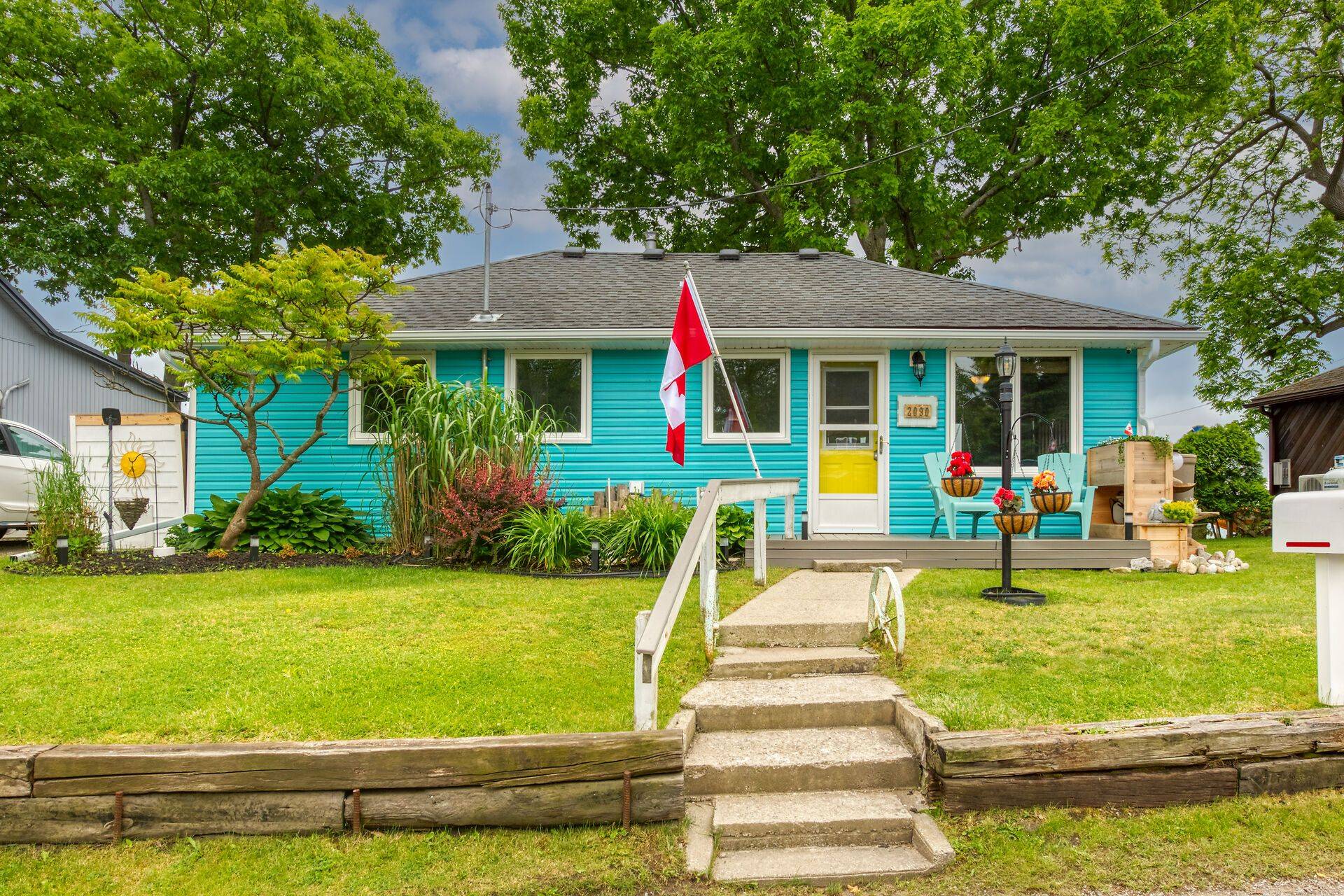 Haldimand, ON N1A 2W8,2090 Lakeshore RD