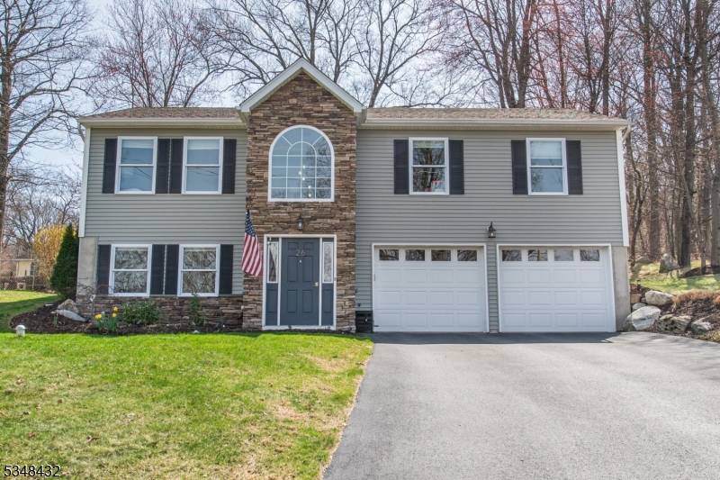 Vernon Twp., NJ 07419,26 White Birch Rd