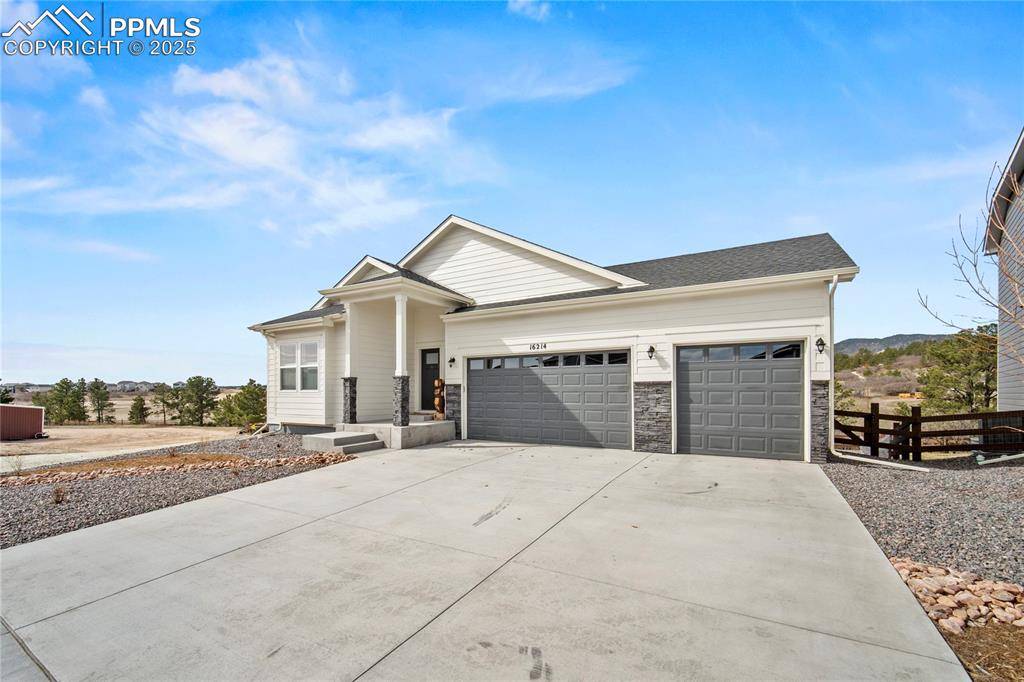 Monument, CO 80132,16214 Mountain Flax DR