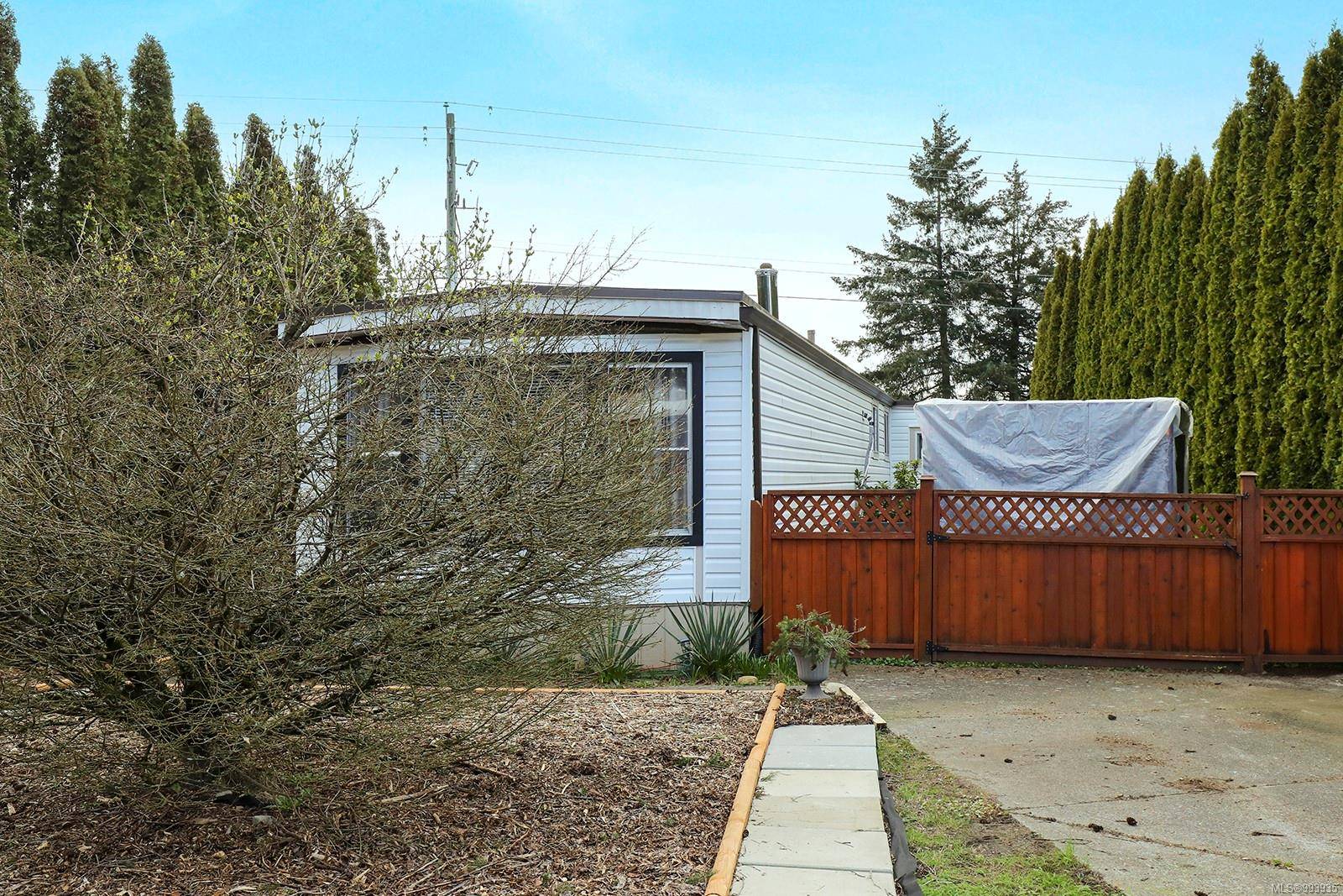 Comox, BC V9M 3P8,2095 Pemberton Pl