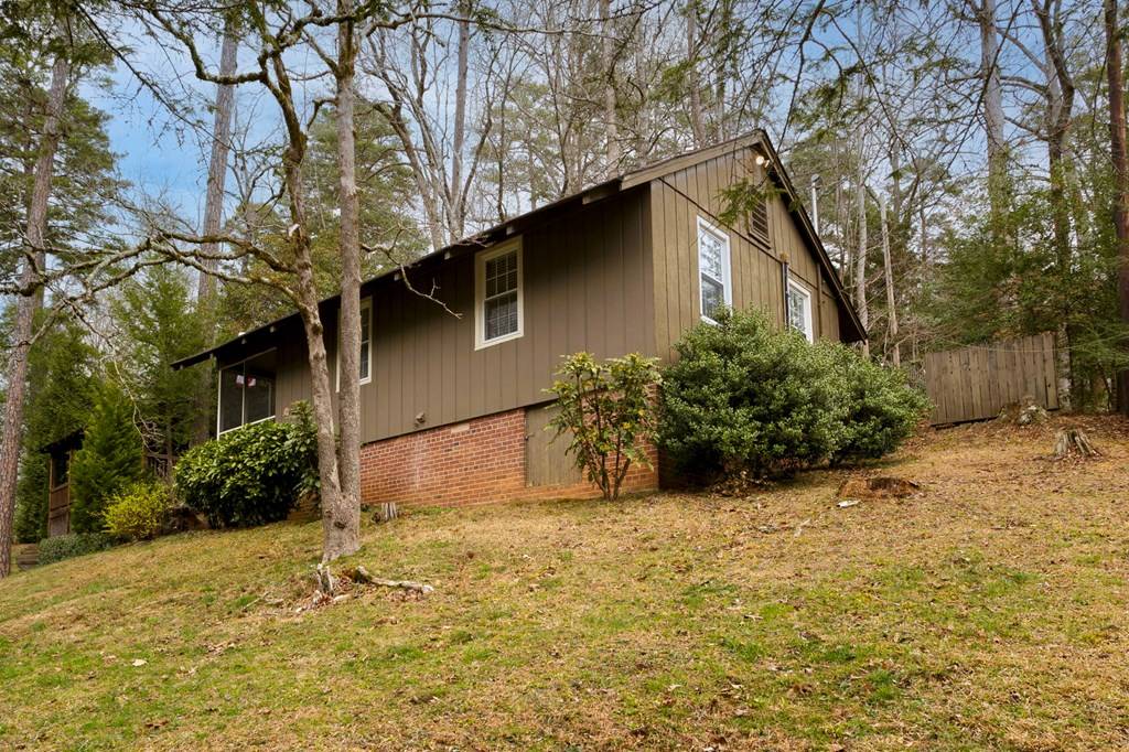 Murphy, NC 28906,180 Village Rd