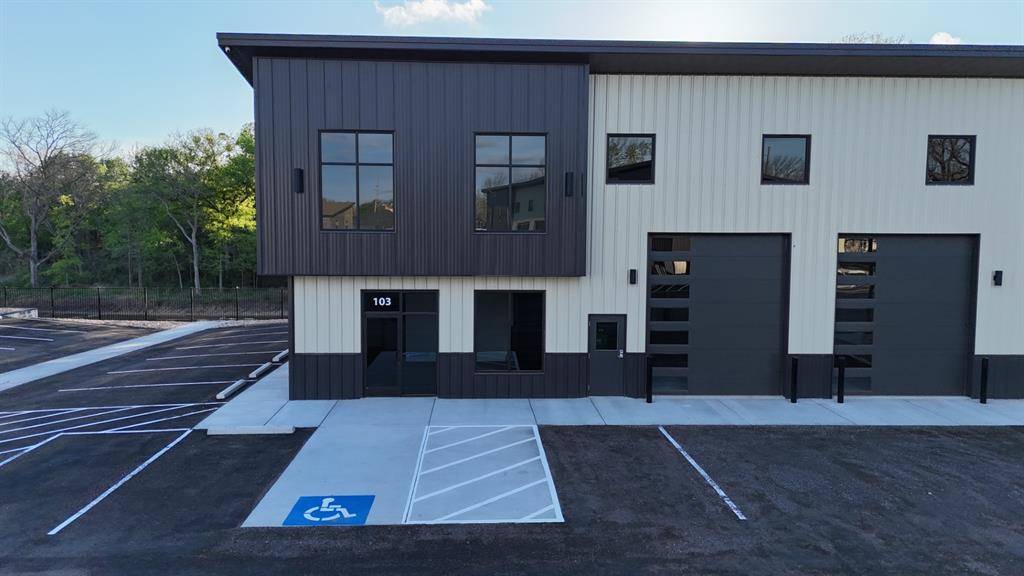 Weatherford, TX 76086,2720 Ranger Highway #suite 107