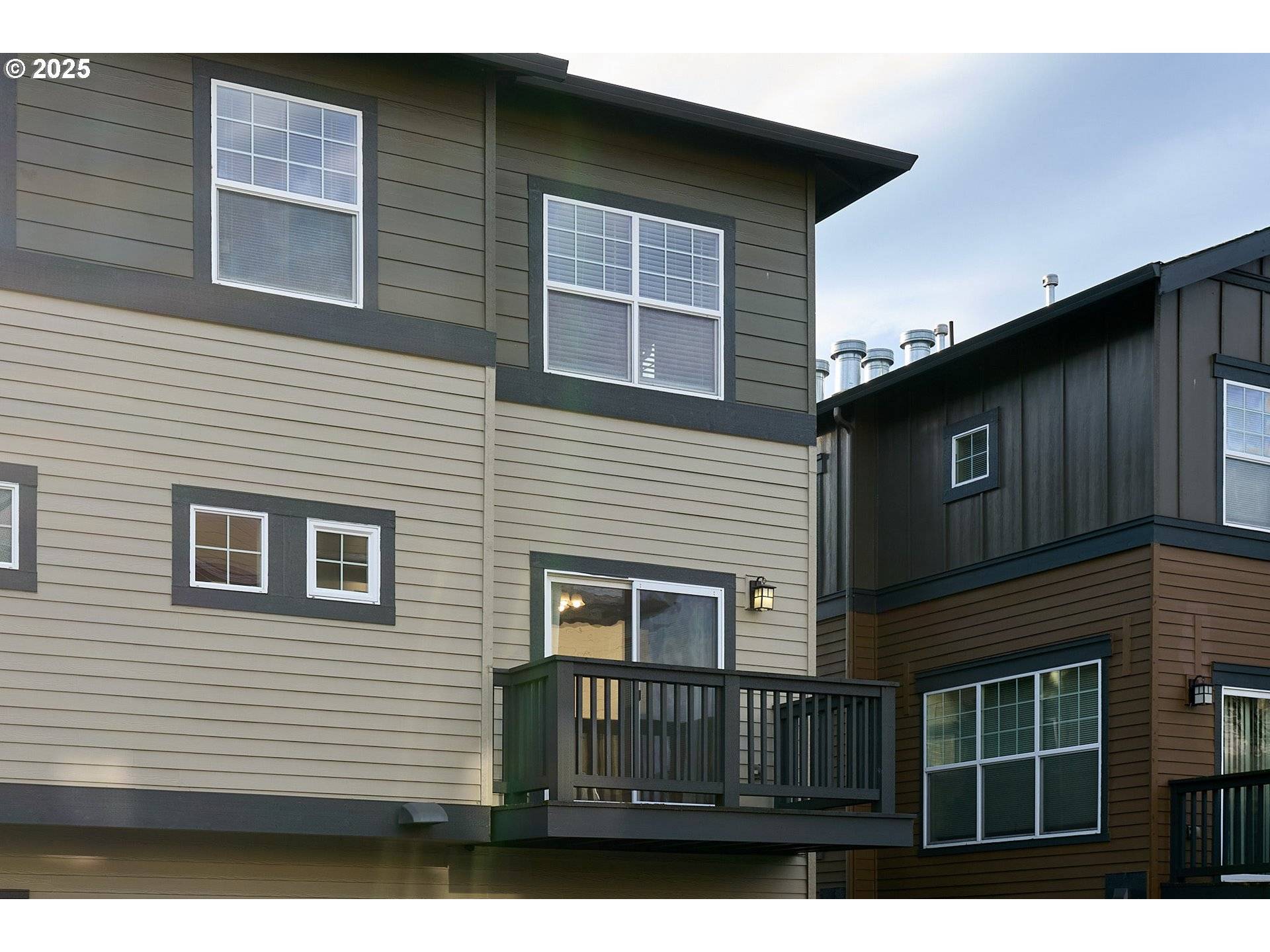 Beaverton, OR 97003,1120 SW 170TH AVE #203