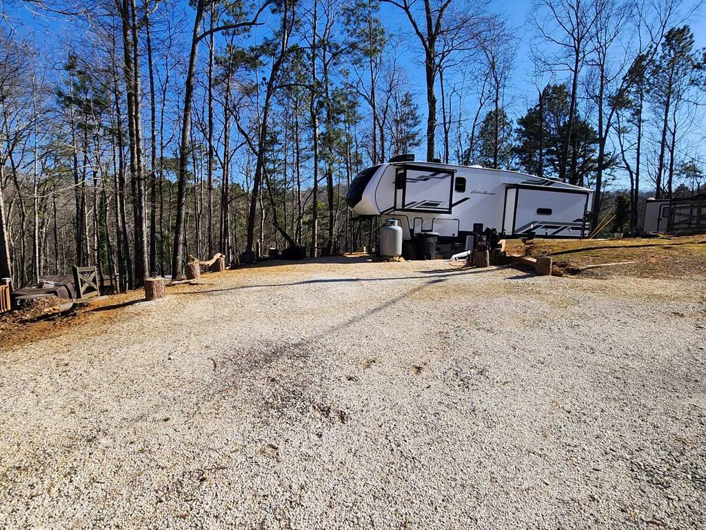 Ellijay, GA 30540,33 15th Street