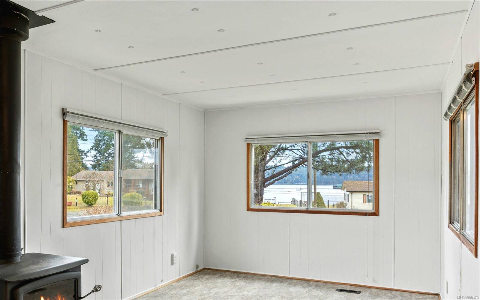 Fanny Bay, BC V0R 1W0,7439 Yake Rd