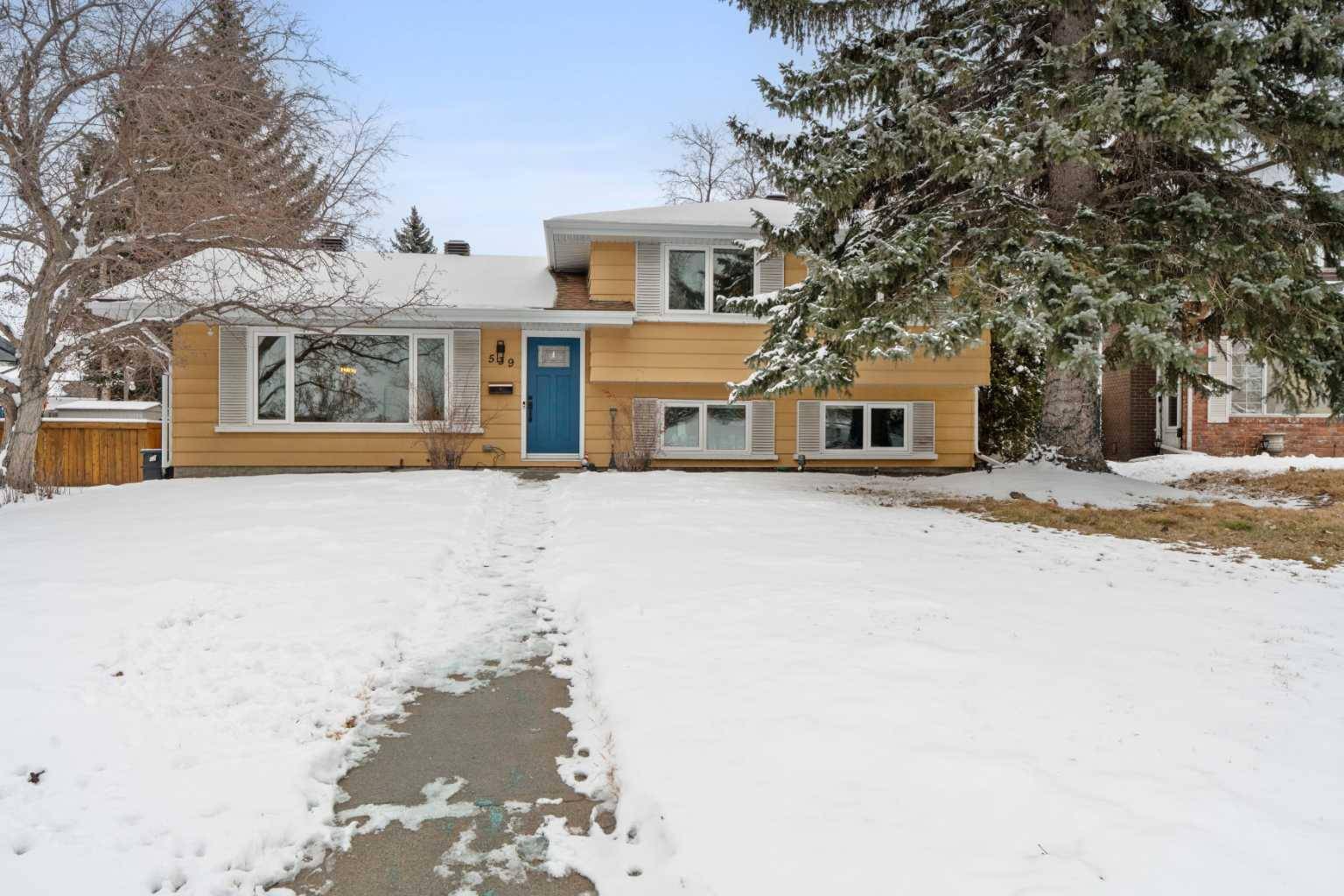 Calgary, AB T2J 2J2,539 Lake Linnet GN SE