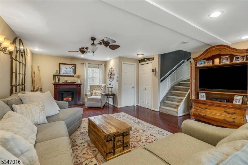 Denville Twp., NJ 07834,1 Florence Ave