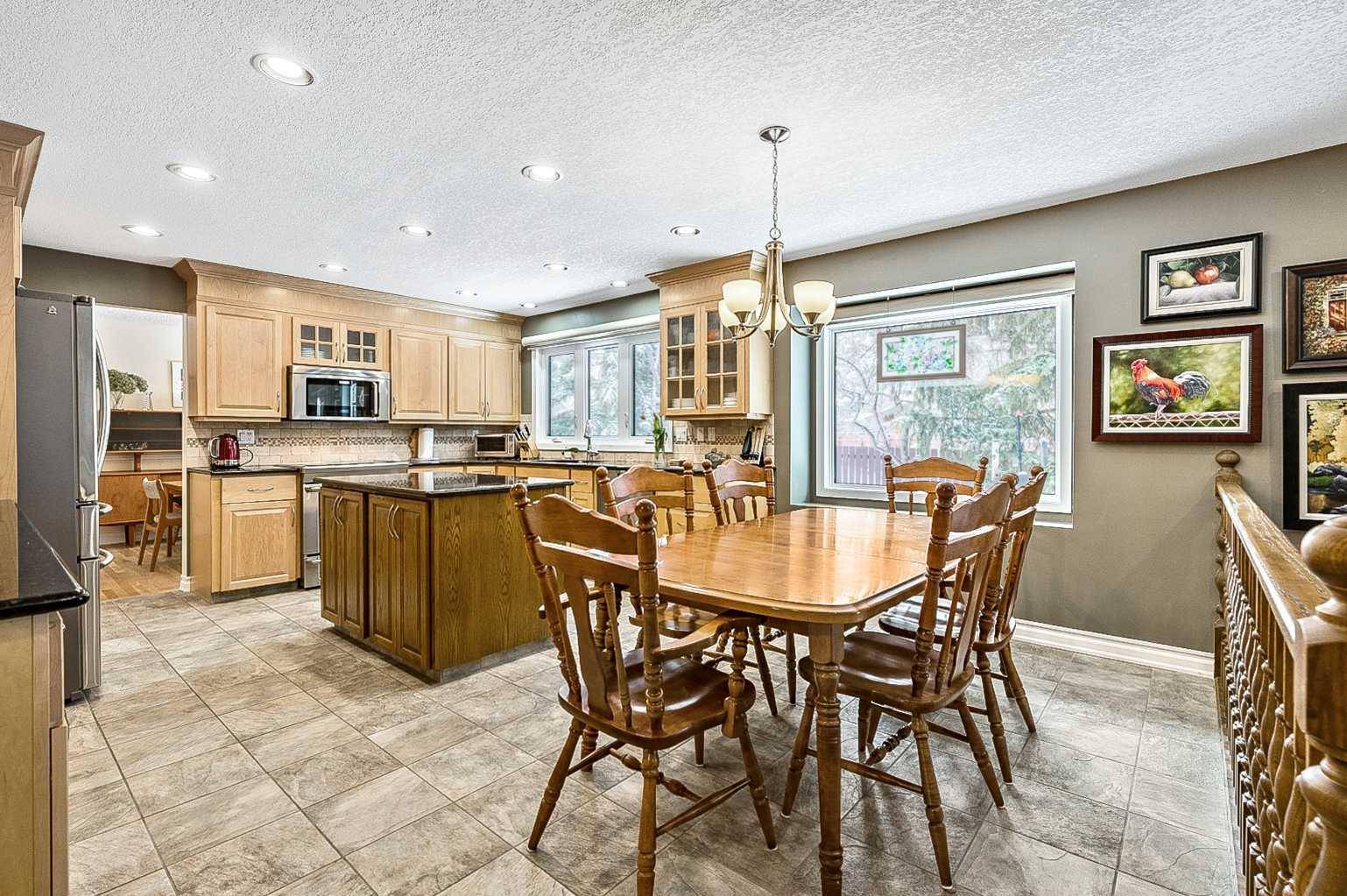 Calgary, AB T2W 3X1,53 Canova RD SW