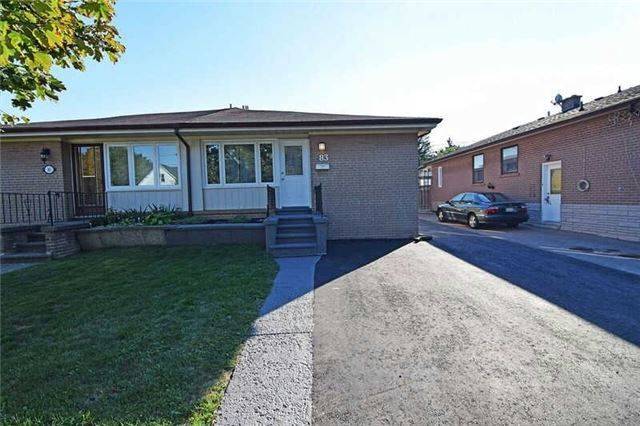 Brampton, ON L6Y 1Y7,83 Mcmurchy AVE S #Upper L