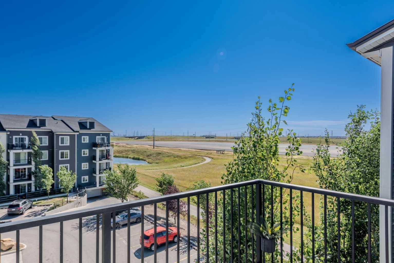 Calgary, AB T2Z 5C9,99 Copperstone PARK SE #3412