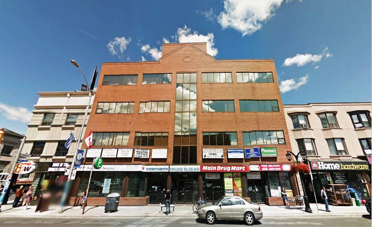 Toronto E03, ON M4J 5B9,658 Danforth AVE #303
