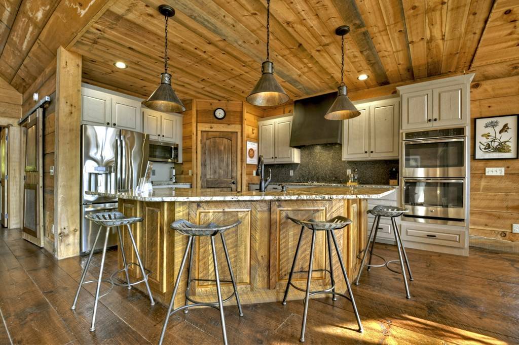Cherry Log, GA 30522,265 Covered Bridge Lane