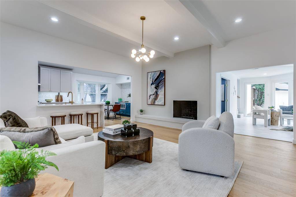 Dallas, TX 75248,7246 Clearhaven Drive