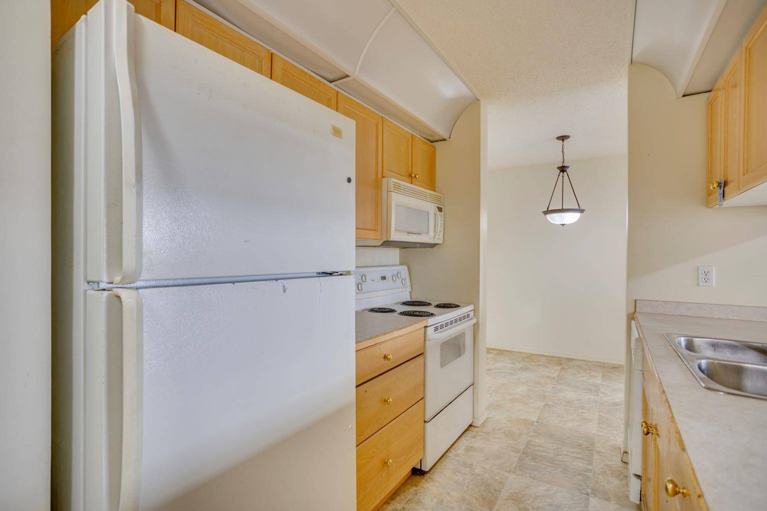 Fort Mcmurray, AB T9H 5H6,200 Richard ST #132
