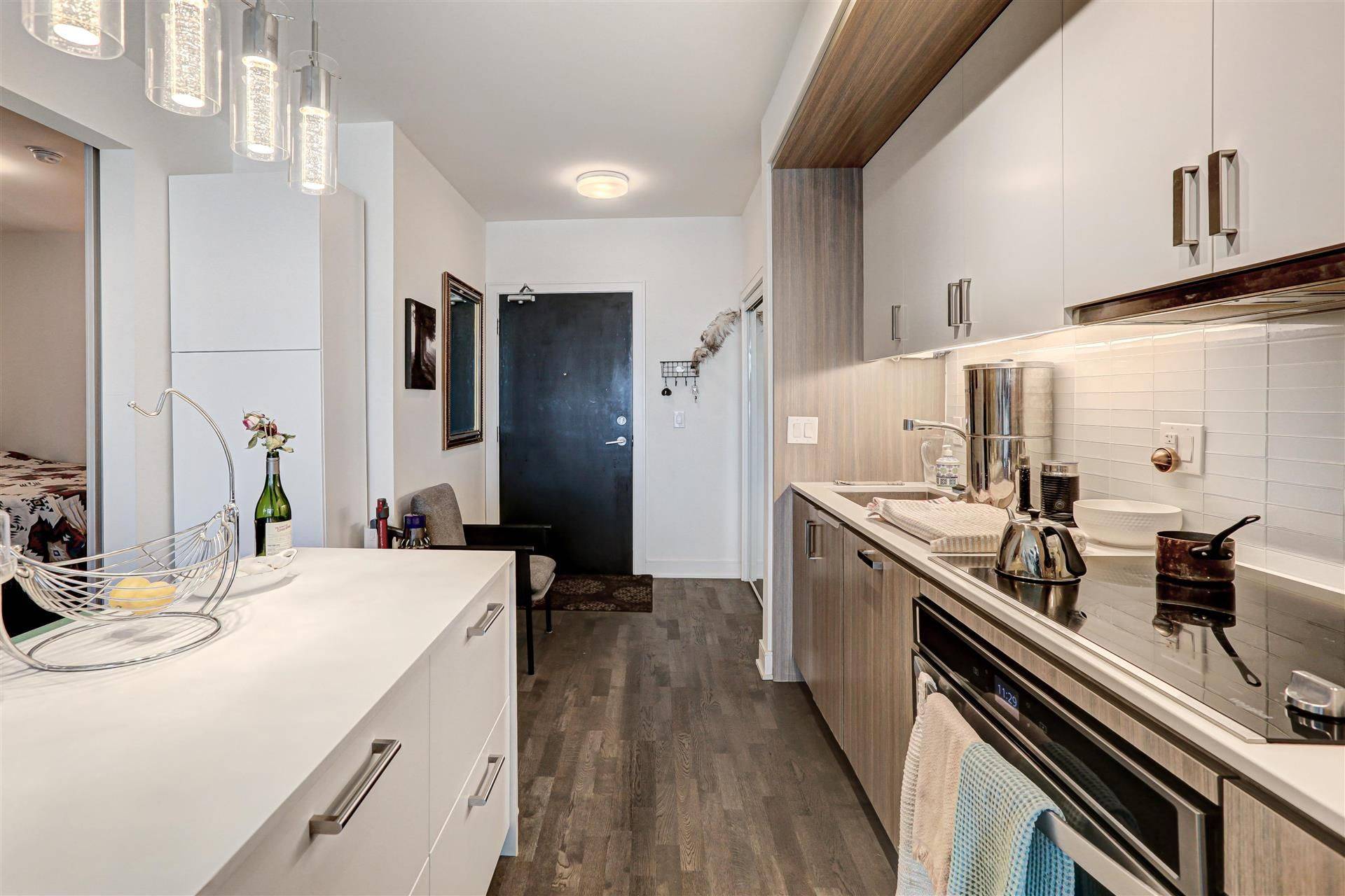 Mississauga, ON L5J 0B1,1575 Lakeshore RD W #GR25