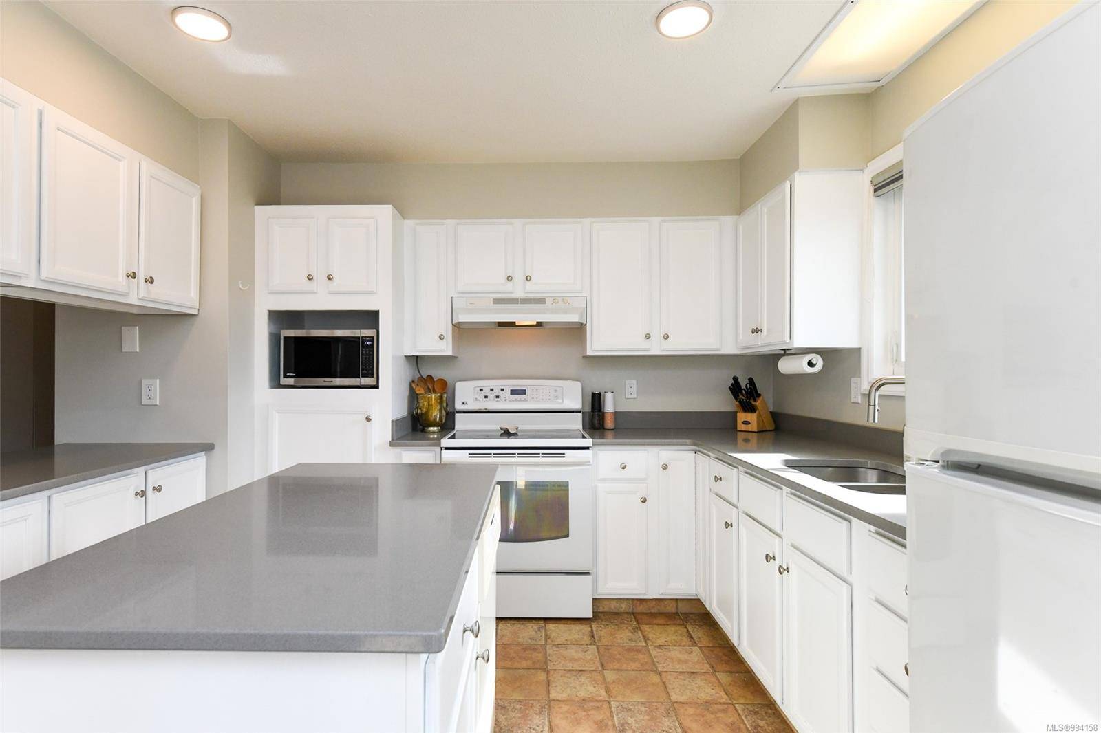 Courtenay, BC V9N 1Z5,1102 17th St