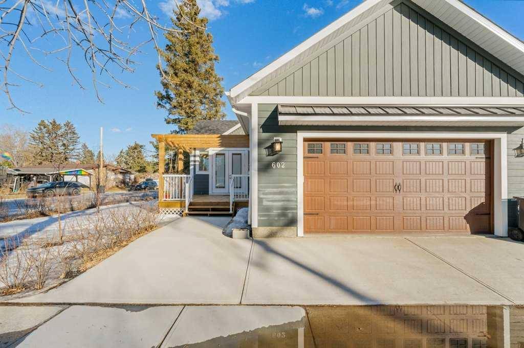 High River, AB T1V1B6,602 6 ST SW