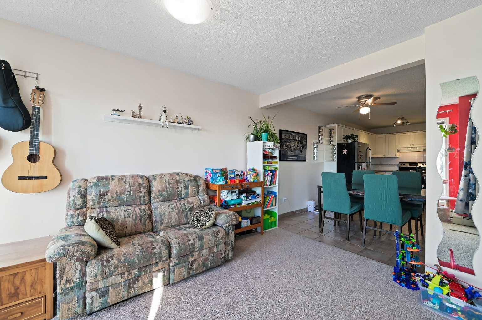 Calgary, AB T2E 5B4,635 Marsh RD NE #13