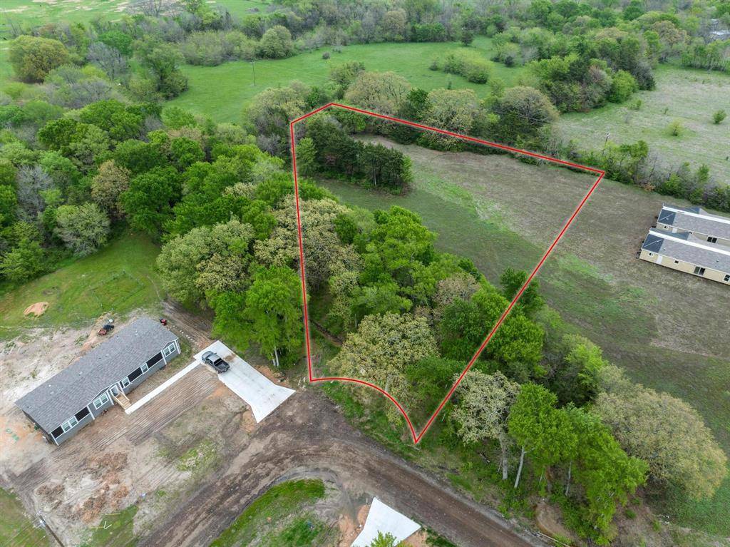 Bonham, TX 75418,211 Largo Street