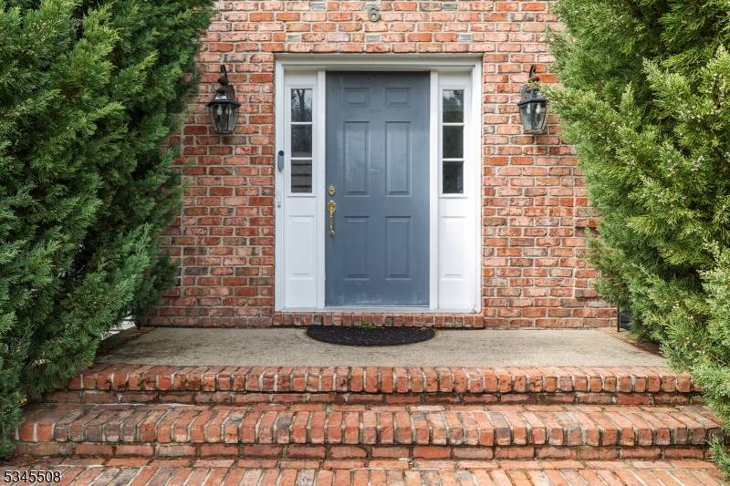 Randolph Twp., NJ 07869,6 Chelsea Dr