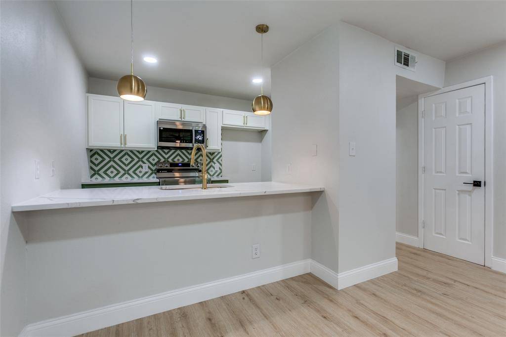 Dallas, TX 75243,9601 Walnut Street #5203