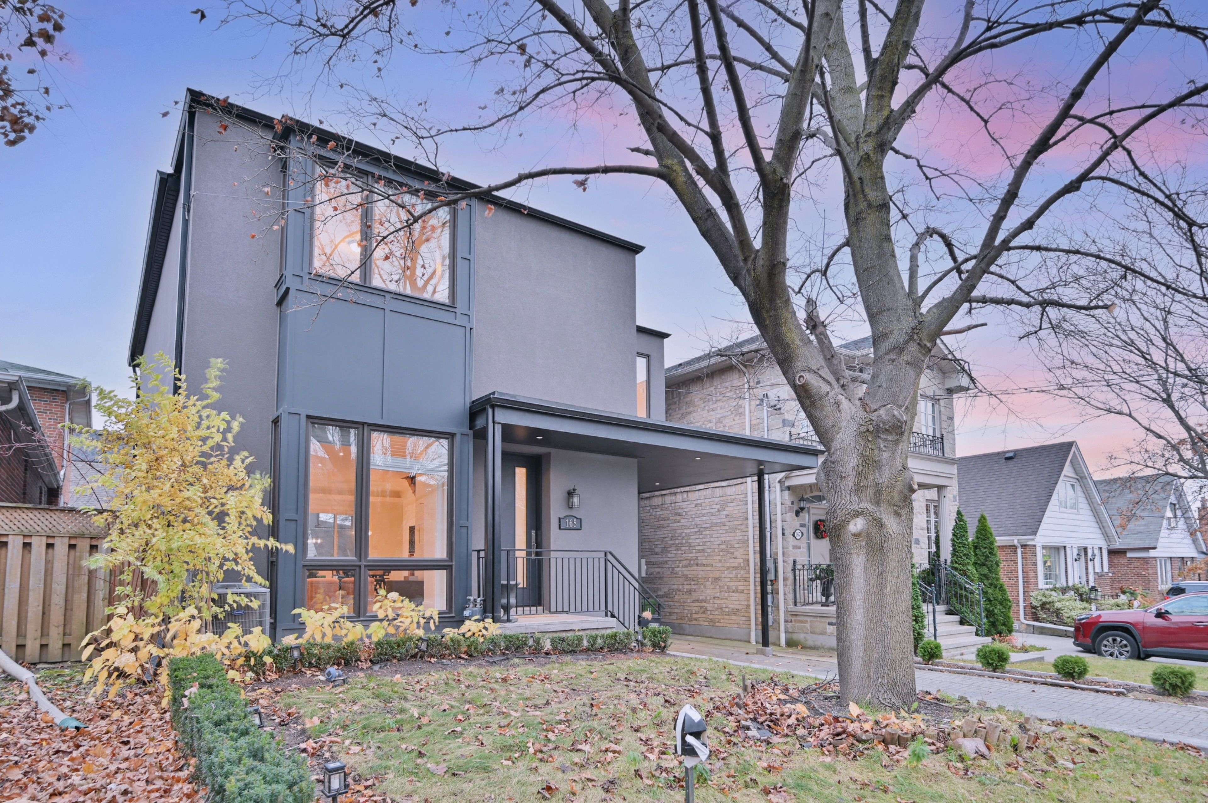 Toronto W04, ON M6M 2G4,165 Strathnairn AVE