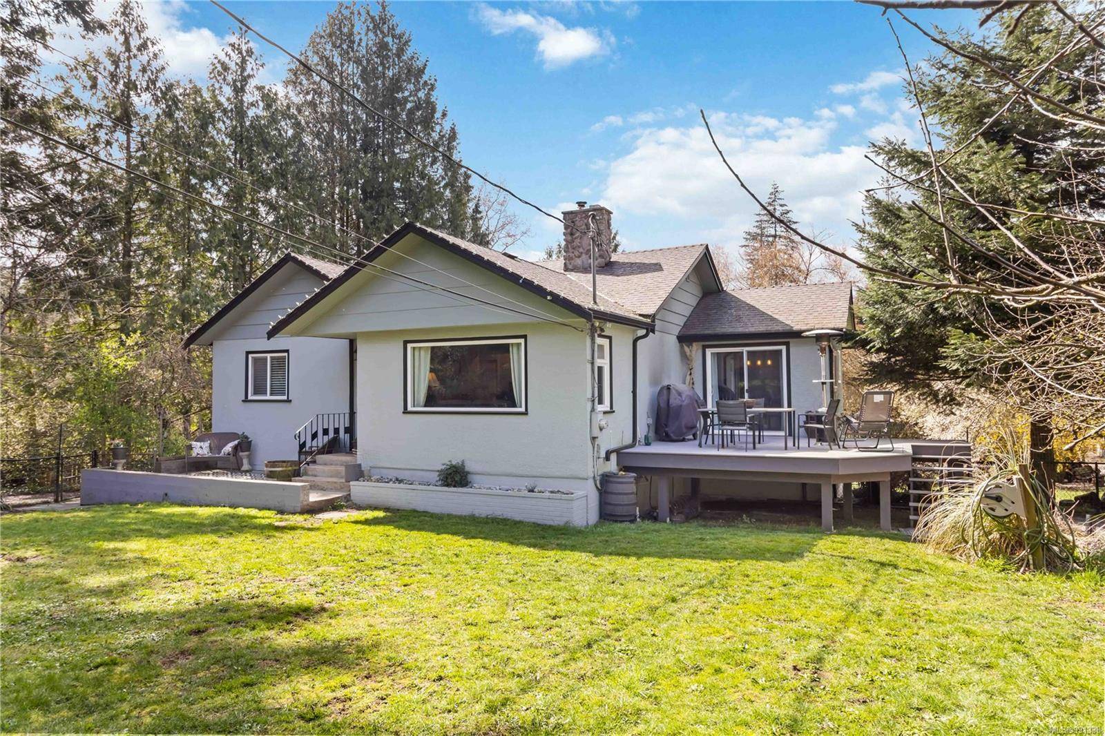 Saanich, BC V9E 2G4,5938 West Saanich Rd