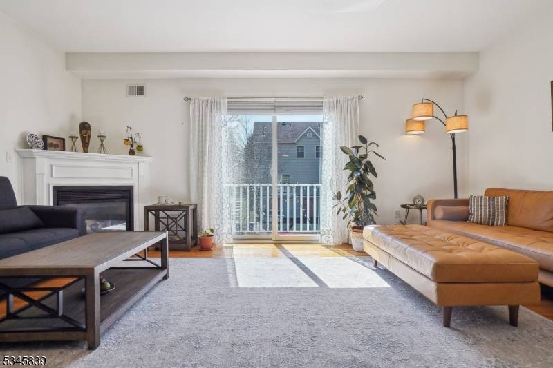 Scotch Plains Twp., NJ 07076,4 Riga Ct