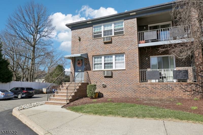 West Caldwell Twp., NJ 07006,588 Bloomfield Ave #15B