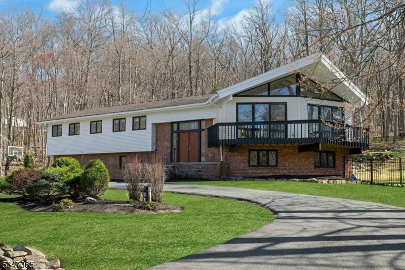 Boonton Twp., NJ 07005,6 Devon Rd