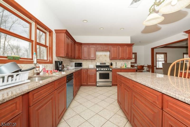 Blairstown Twp., NJ 07825,1 Hillview Ln