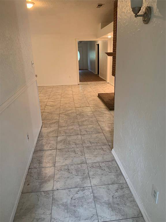 Dallas, TX 75236,6908 Cedar Knoll Drive