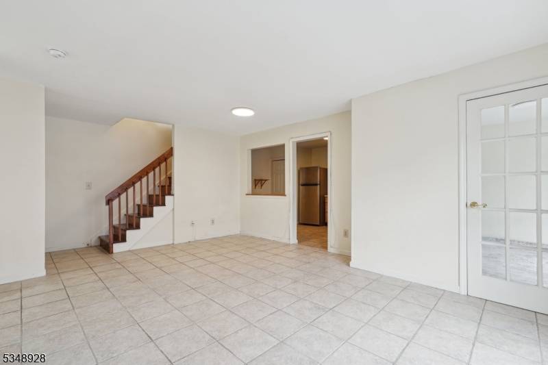 Fort Lee Boro, NJ 07024,556 Ridge Ln